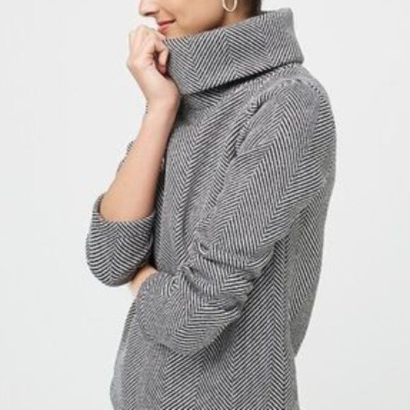 J. Crew NWT Fleece Lined Funnelneck Herringbone Black Ivory Pullover Sweater - Picture 14 of 15